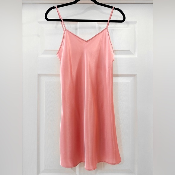 Victoria’s Secret Vintage Satin Slip Dress Pink sz Medium - Picture 1 of 3